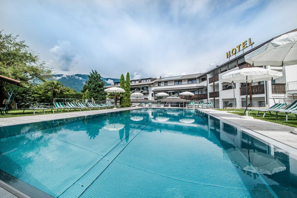Postal / Burgstall Hotel Foerstlerhof מראה חיצוני תמונה