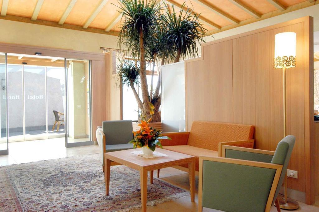 Postal / Burgstall Hotel Foerstlerhof מראה חיצוני תמונה