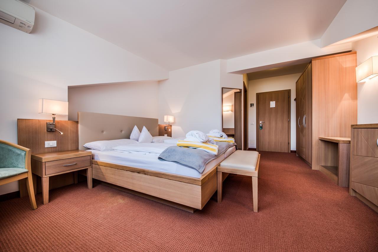 Postal / Burgstall Hotel Foerstlerhof מראה חיצוני תמונה